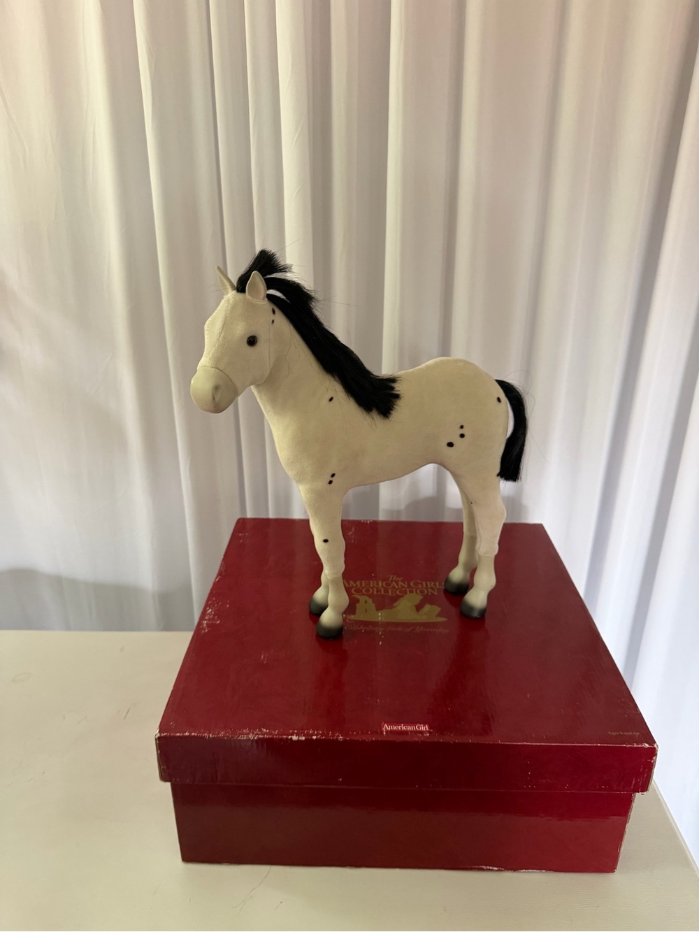 American girl Kaya's White Spotted Foal Horse "Sparks Flying RETIRED in box